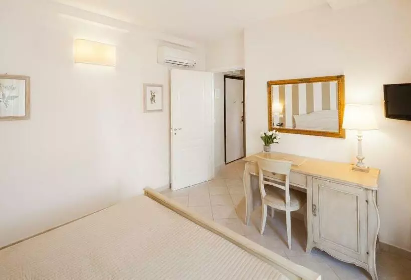 Отель Alcantara Resort Di Charme Adults Only