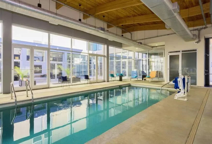 هتل Aloft Charleston Airport And Convention Center