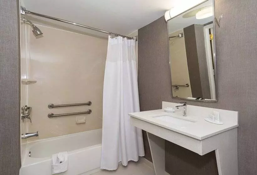 هتل Aloft Charleston Airport And Convention Center