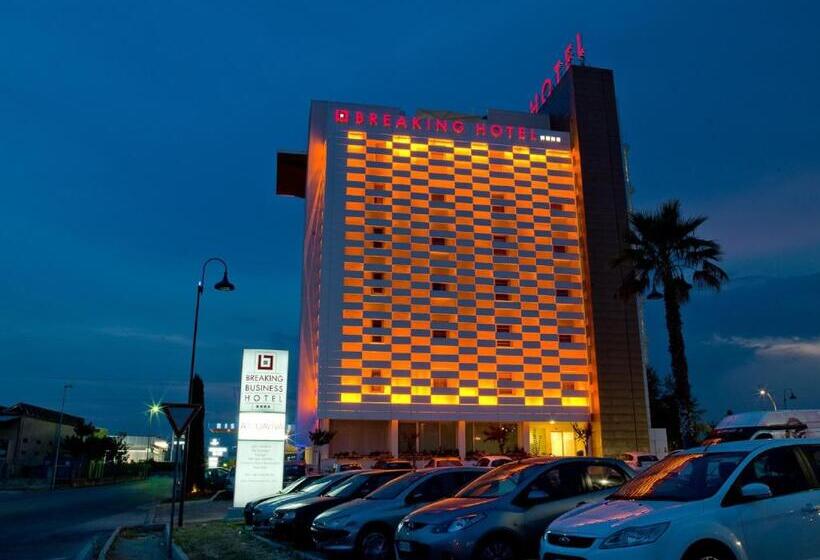 酒店 Breaking Business