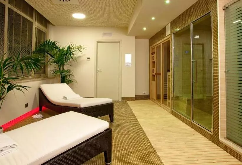 ホテル Breaking Business