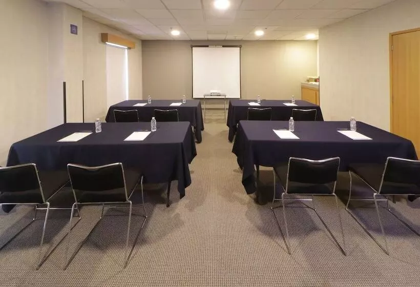 酒店 City Express By Marriott Saltillo Sur