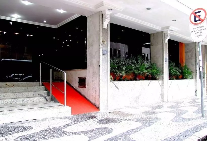 Hotel Dan Inn Curitiba Centro 1,5km Do Estádio Couto Pereira Show