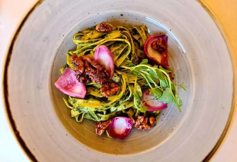 Отель Grand Royal