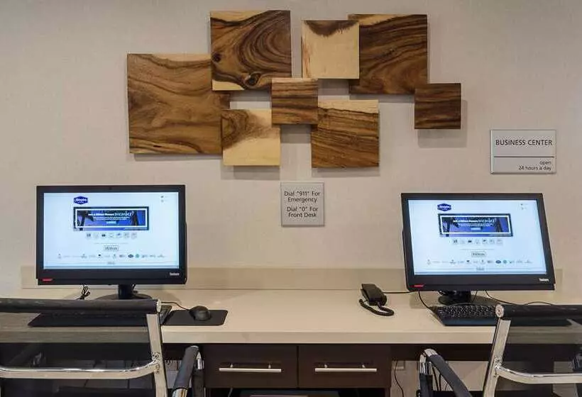 فندق Hampton Inn Covington