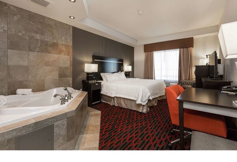 هتل Hampton Inn & Suites By Hilton Lethbridge