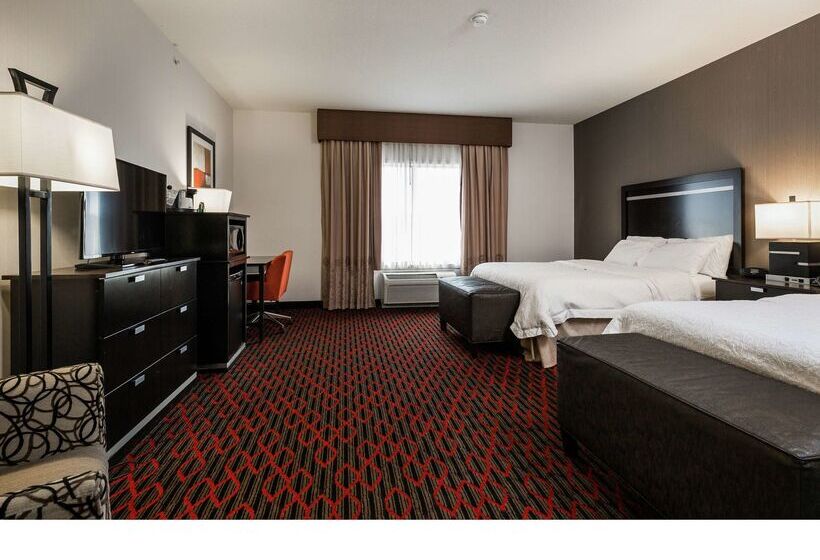 هتل Hampton Inn & Suites By Hilton Lethbridge