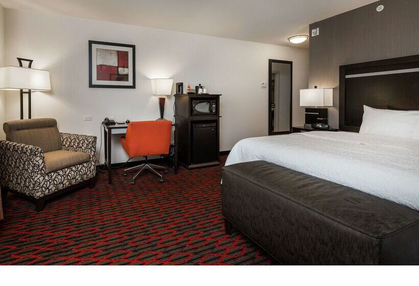 هتل Hampton Inn & Suites By Hilton Lethbridge