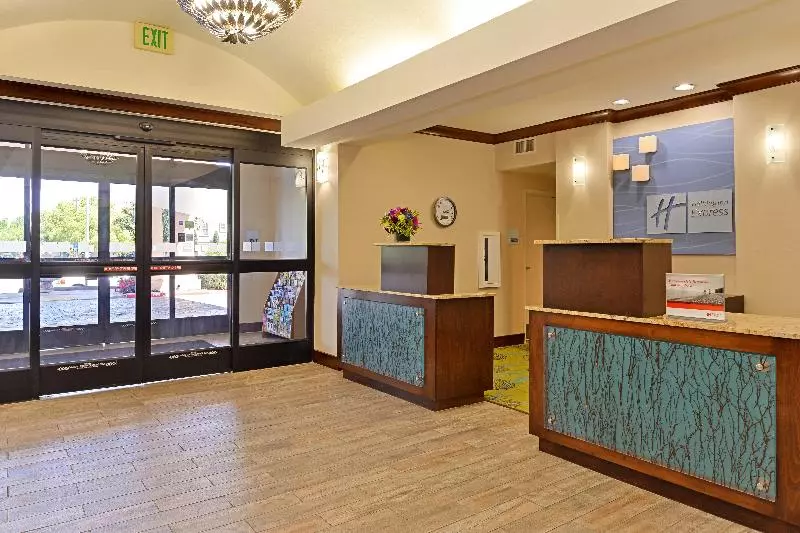 Отель Holiday Inn Express Fresno River Park Highway 41, An Ihg
