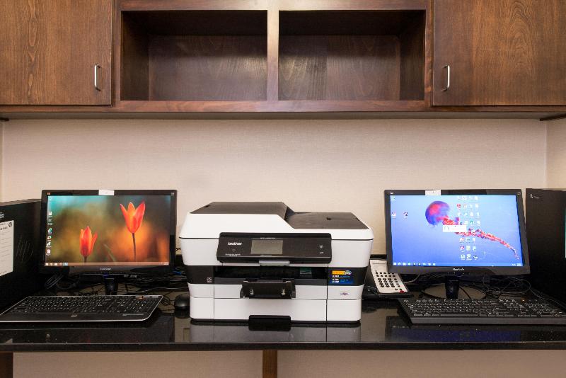 هتل Holiday Inn Express Fresno River Park Highway 41, An Ihg