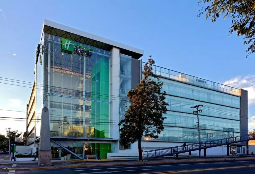 ホテル Holiday Inn Express Guadalajara Expo, An Ihg