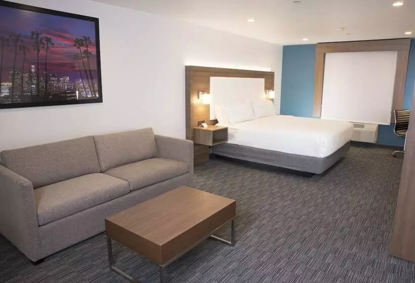 هتل Holiday Inn Express Hollywood Walk Of Fame, An Ihg