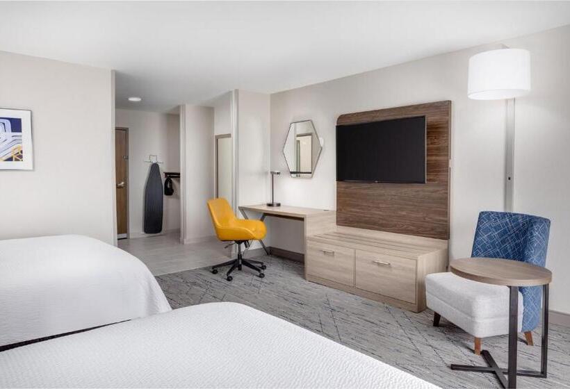 فندق Holiday Inn Express Kearney, An Ihg