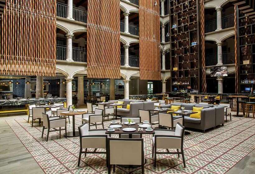 בית מלון כפרי Indigo Guadalajara Expo, An Ihg