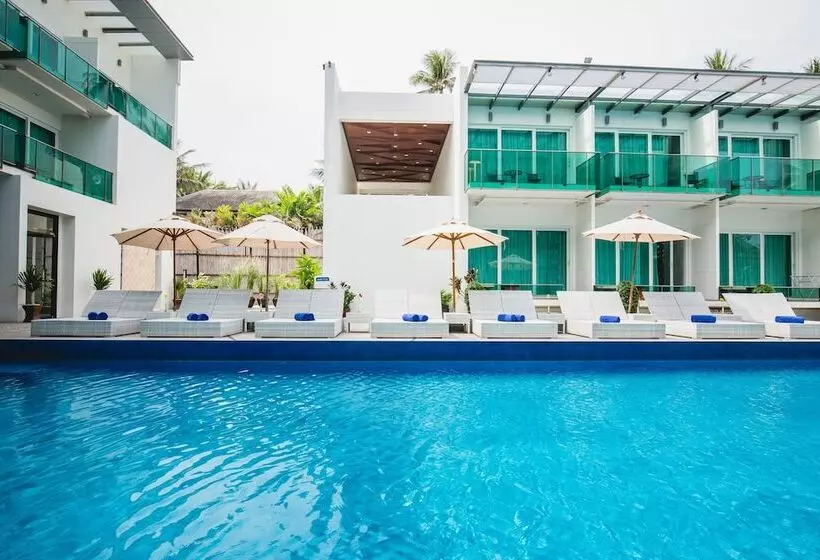 Hotel Kc Beach Club & Pool Villas