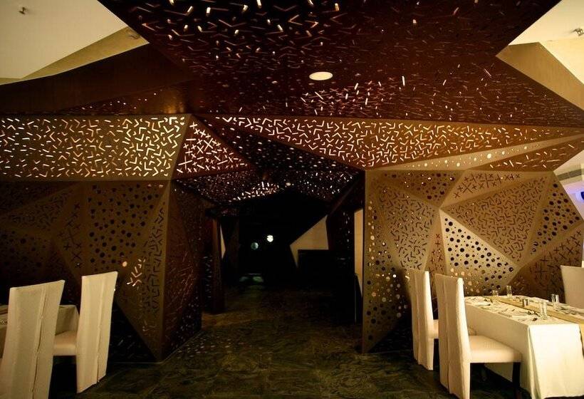 Отель Park Prime Kolkata