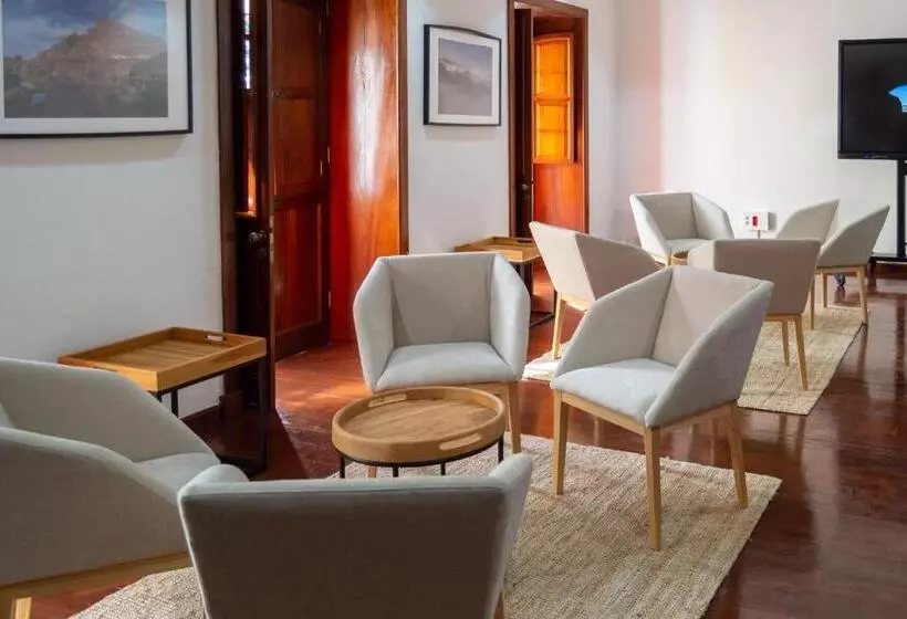 교외 호텔 Escuela Rural Casa Los Herrera