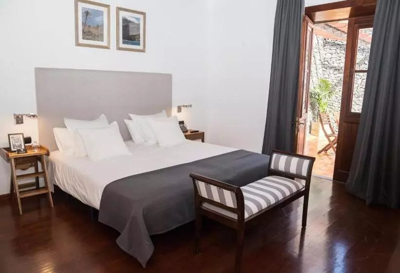 교외 호텔 Escuela Rural Casa Los Herrera