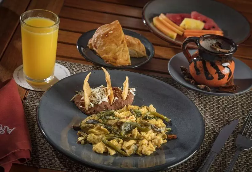 فندق Gamma Puebla Señorial Centro