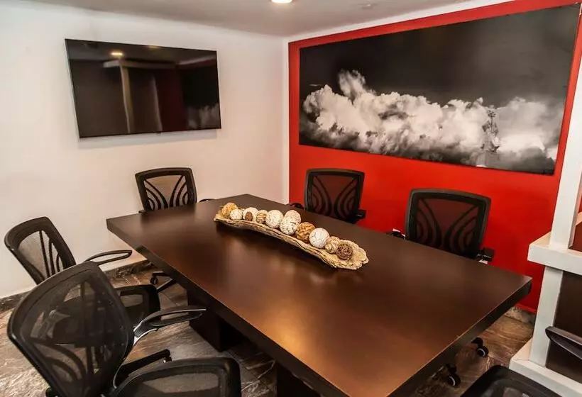 فندق Gamma Puebla Señorial Centro