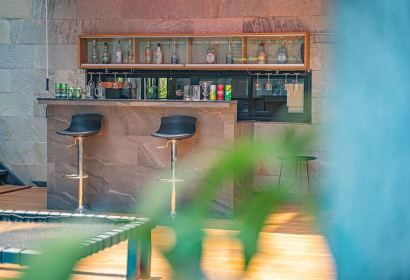 هتل The Cottage Suvarnabhumi