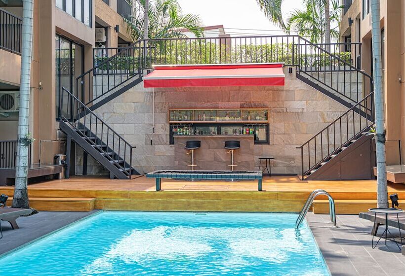 هتل The Cottage Suvarnabhumi