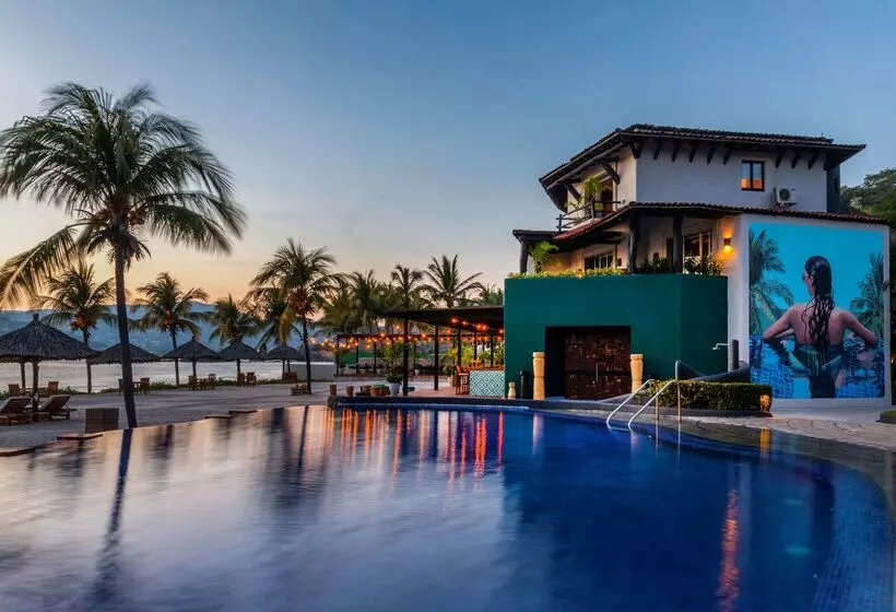 בית מלון כפרי Thompson Zihuatanejo, A Beach Resort, By Hyatt