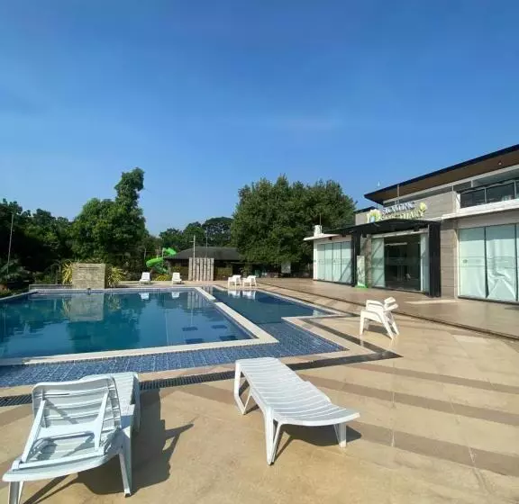 Floating Sanctuary Resort By Cocotel