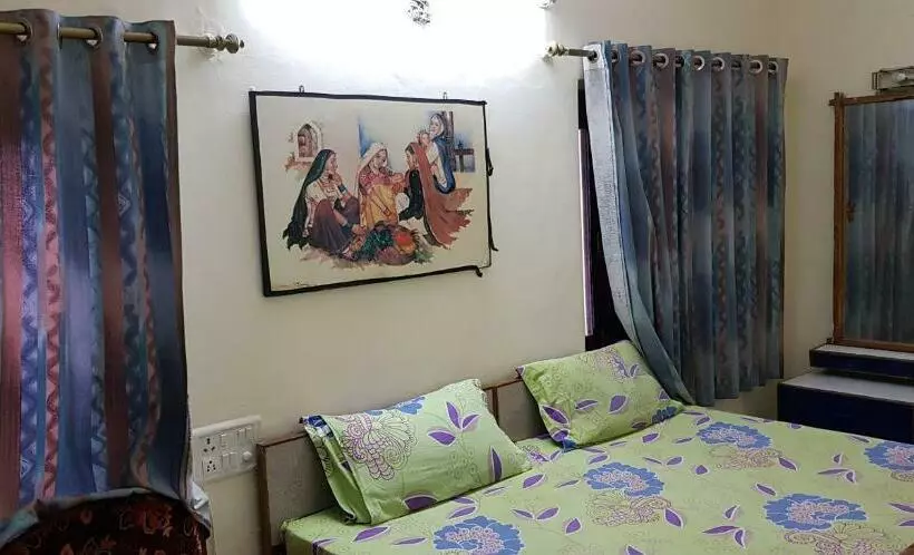 Hotelli Budget Stay Between The Hills