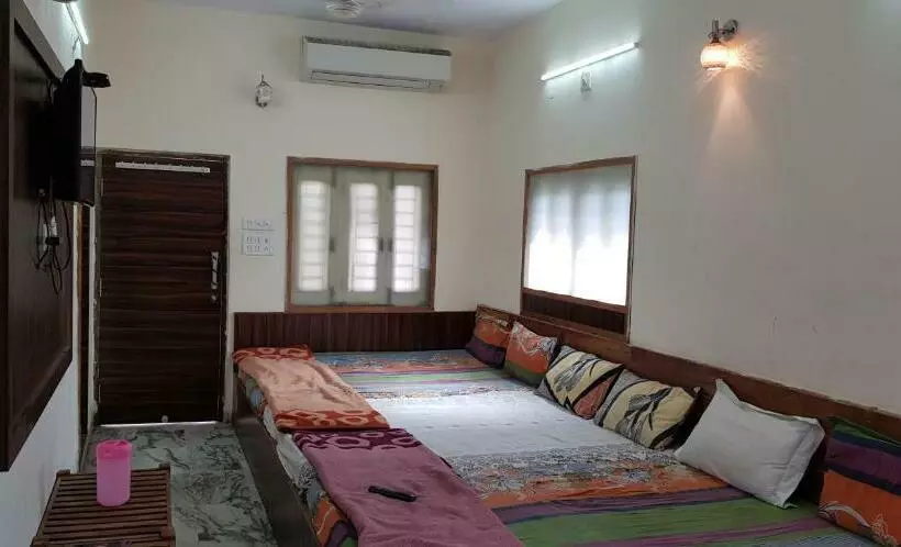 Hotelli Budget Stay Between The Hills