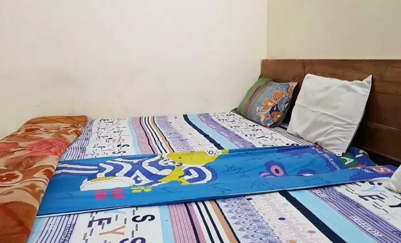 Hotelli Budget Stay Between The Hills