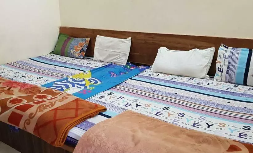 Hotelli Budget Stay Between The Hills