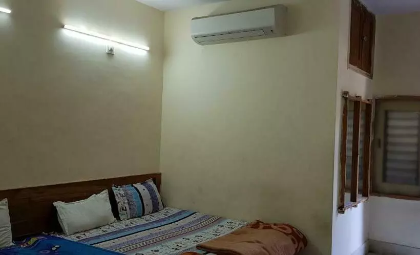Hotelli Budget Stay Between The Hills