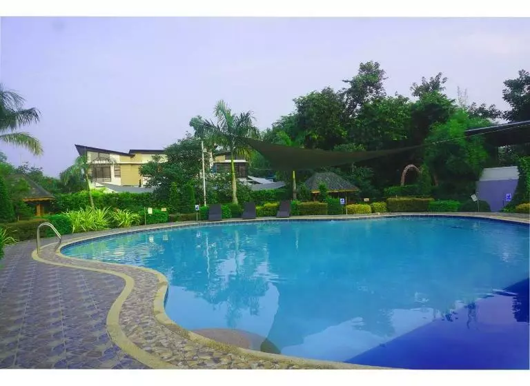 Floating Sanctuary Resort By Cocotel