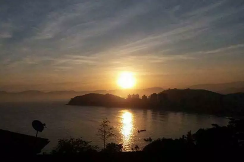 Majatalo Honey Moon   Vista Do Mar Na Cama