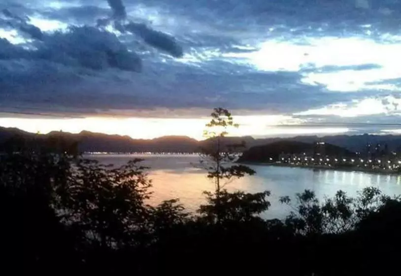 Majatalo Honey Moon   Vista Do Mar Na Cama