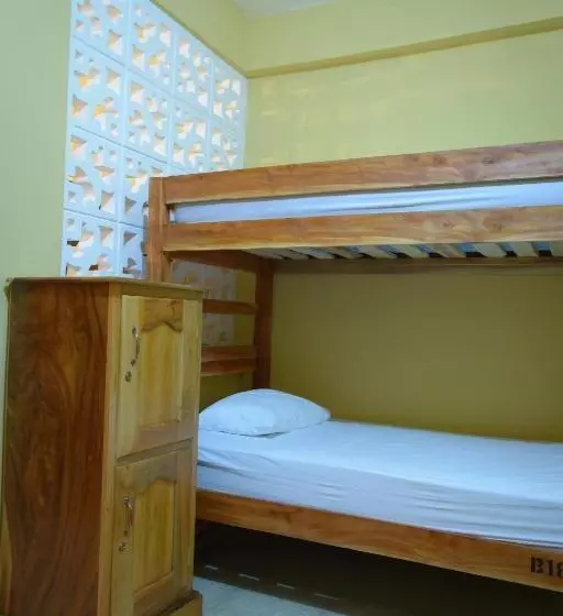 هاستل Hostal Fachente