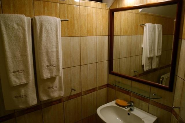 ベッドアンドブレックファースト Apát Panzió és étterem