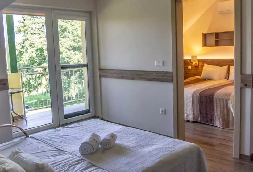 Aamiaismajoitus (B&B) Apát Panzió és étterem