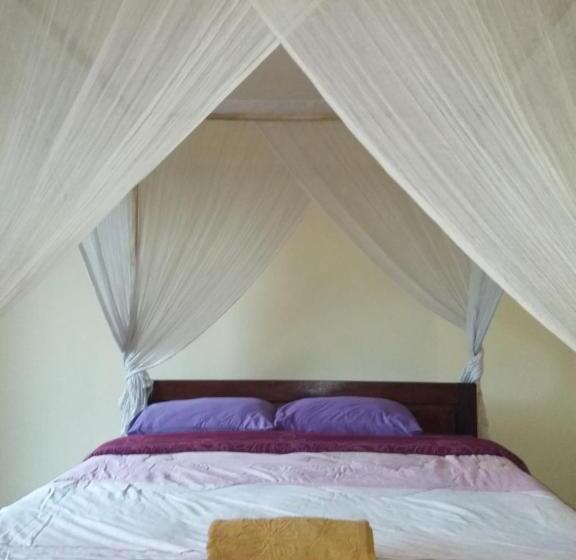 مبيت وإفطار Surya Homestay