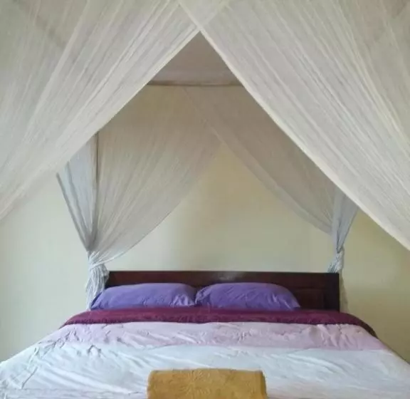 ベッドアンドブレックファースト Surya Homestay