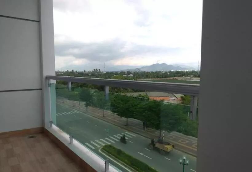 هتل Khách Sạn ánh đông