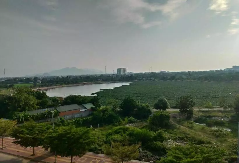 هتل Khách Sạn ánh đông