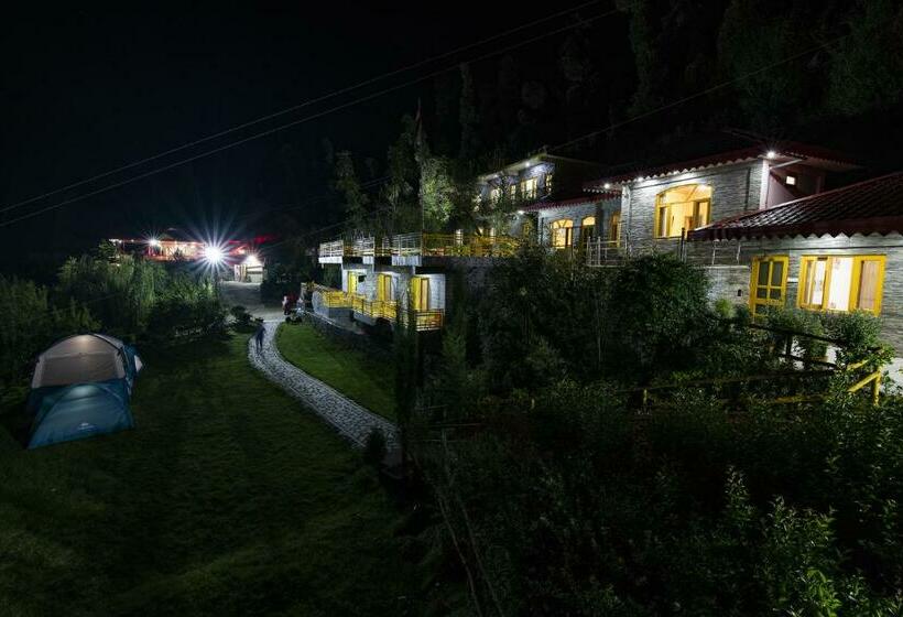 בית מלון כפרי Sherpa Eco Resort