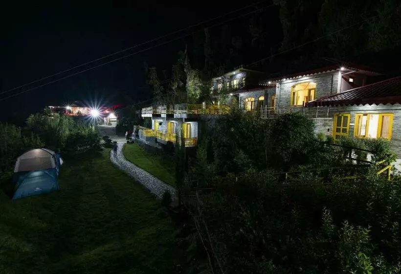 ホテル Sherpa Eco Resort