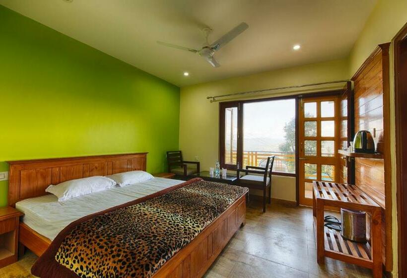 בית מלון כפרי Sherpa Eco Resort