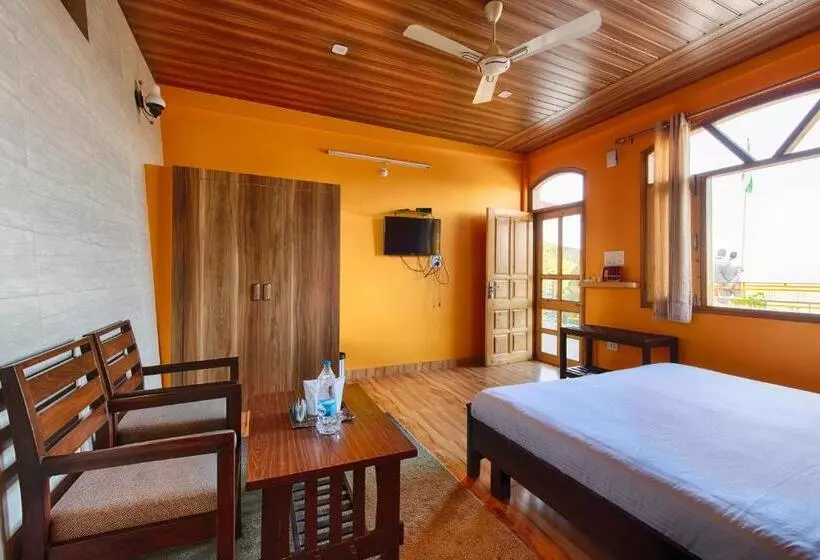 ホテル Sherpa Eco Resort