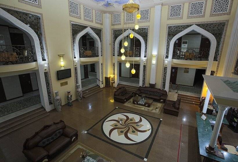 酒店 Zargaron Plaza