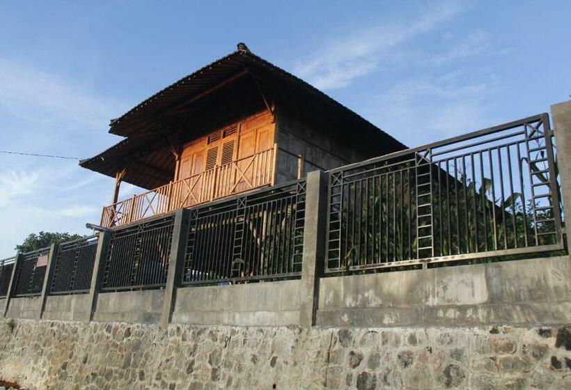 Пансион Rumah Kayu Sumberrejo