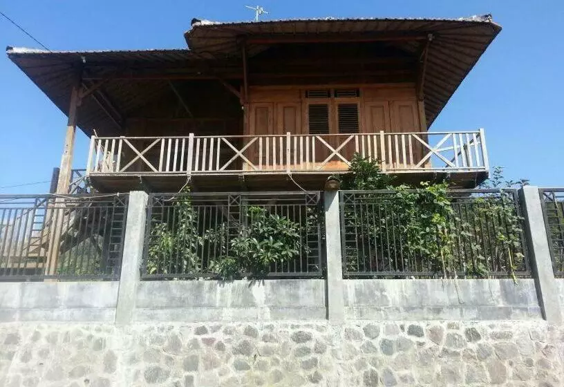 پانسیون Rumah Kayu Sumberrejo